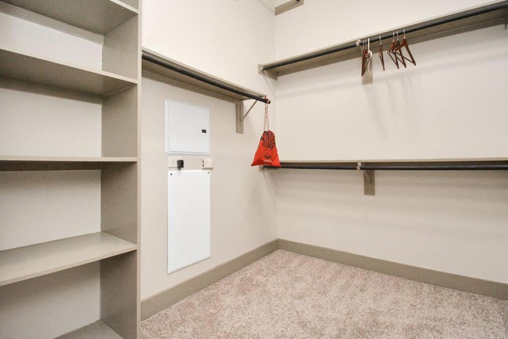 Haven Apartment *