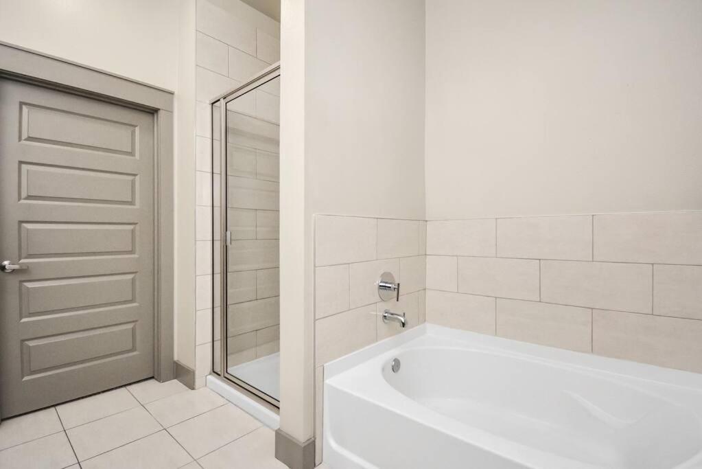 Haven Apartment *